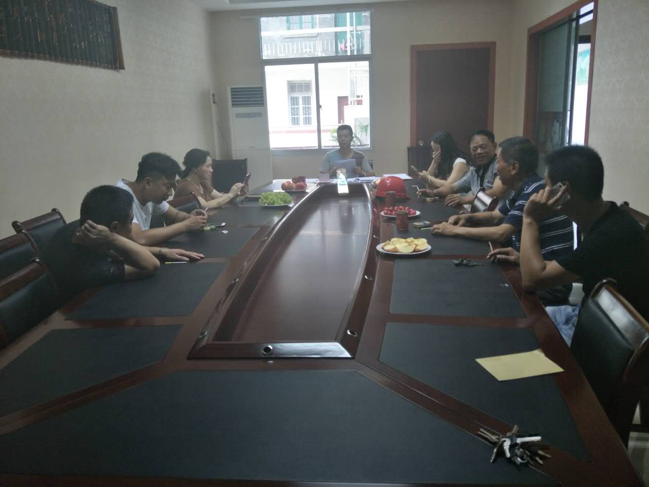 2017年7月1日黨員會議《會議主題：一、學(xué)習(xí)廖俊波找差距、抓落實(shí)主題組織生活會。二、學(xué)習(xí)袁毅同志在學(xué)習(xí)廖俊波同志先進(jìn)事跡座談會上的講話。三、劉云山在福建調(diào)研時強(qiáng)調(diào)學(xué)習(xí)弘揚(yáng)廖俊波同志崇高精神在為民實(shí)干中發(fā)揮先鋒模范作用的文章。》